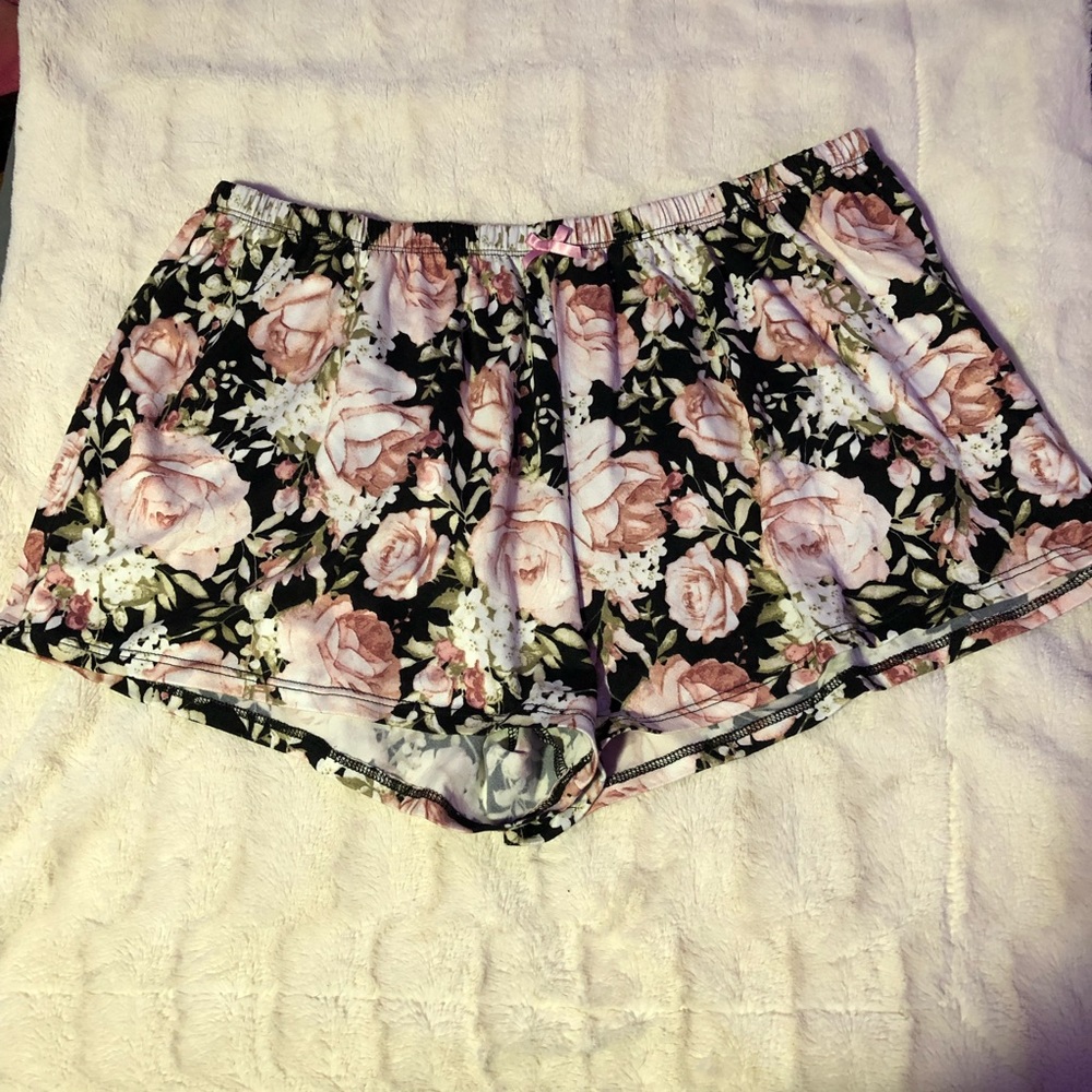 NWOT Floral Shorts